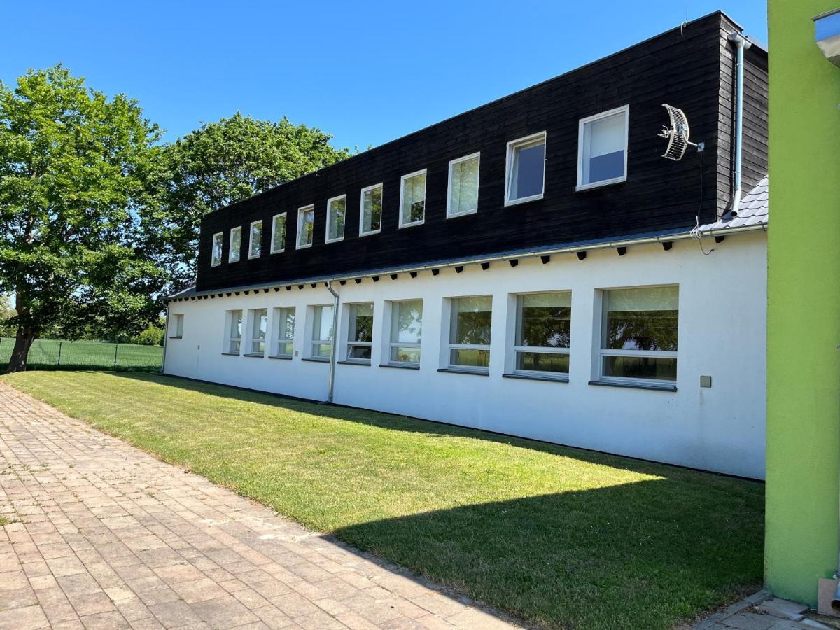 Osrodek Konferencyjno-Wypoczynkowy Vandrerhjem Chojna Eksteriør bilde